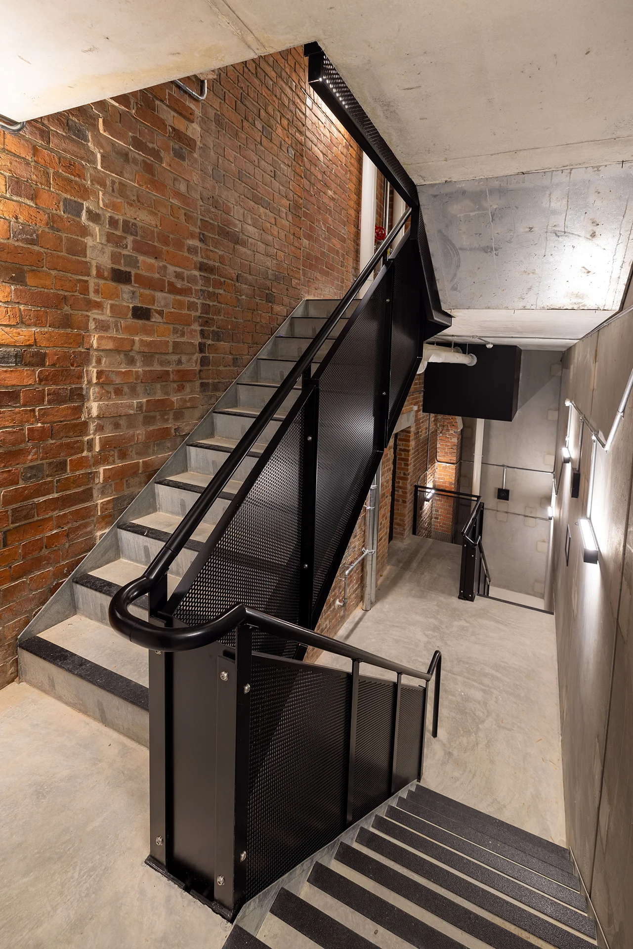 21006-HMTbyCSA-25-CreditConservationStudio